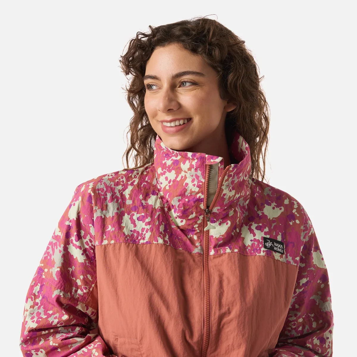 Chaqueta Mujer Hija Del Viento Terracota Claro Haka Honu - Imagen 5